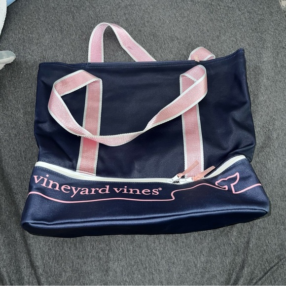 Vineyard vines for target beach tote - Picture 1 of 6